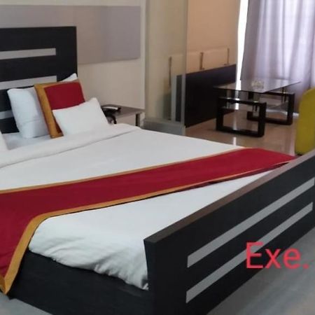 Hotel Little Palace Dibrugarh Ngoại thất bức ảnh